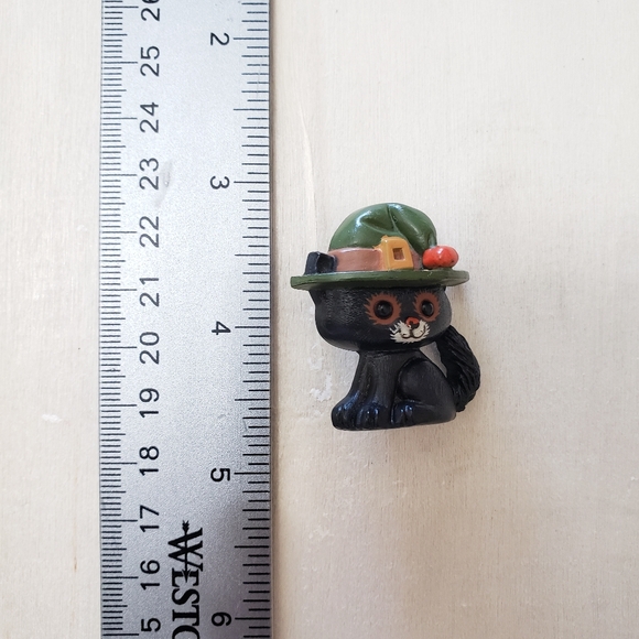 Hallmark Card Inc. Vintage Halloween Black Witch Kitten Cat Figural Pin - Picture 6 of 6